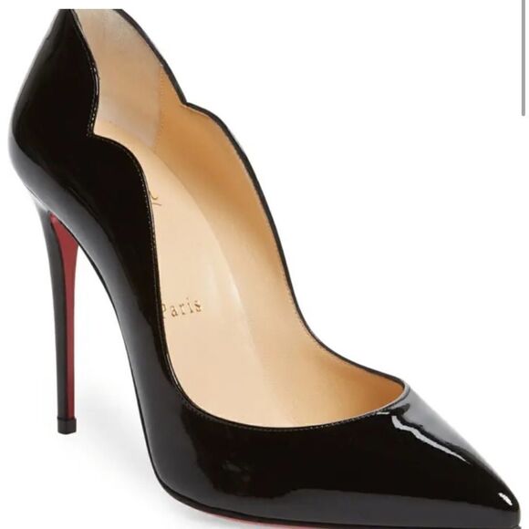 NWT Christian Louboutin Hot Chick Scallop Pointed Toe Pump Size 37/7 - Picture 4 of 11